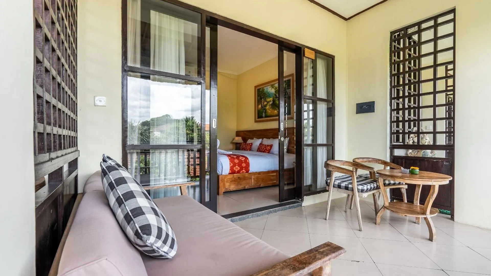 Meruhdani Boutique Hotel Ubud 3*,  Endonezya
